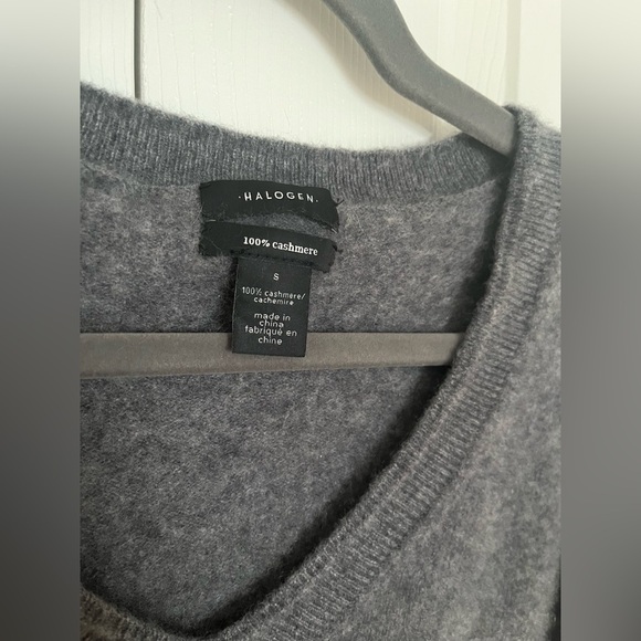 HALOGEN 100% CASHMERE VNECK SWEATER GREY SMALL - Picture 6 of 7